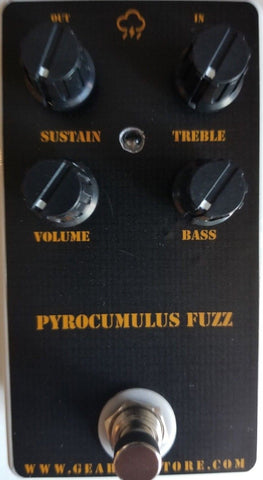 Geargas Custom Shop Pyrocumulus Fuzz Pedal